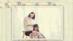 米色温馨家庭相册视频场景7缩略图